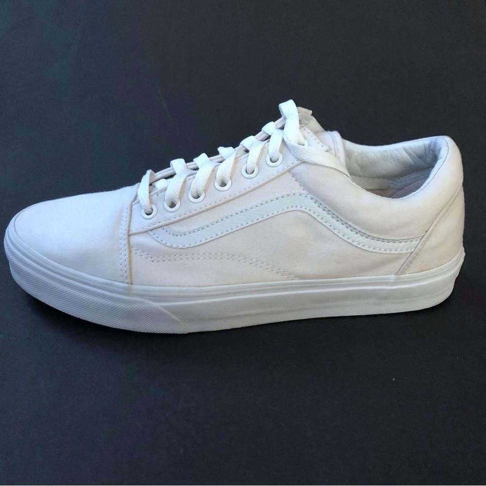 VANS OG OLD SKOOL NWOT